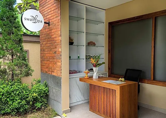 Villandra Lovina 4* Pemaron