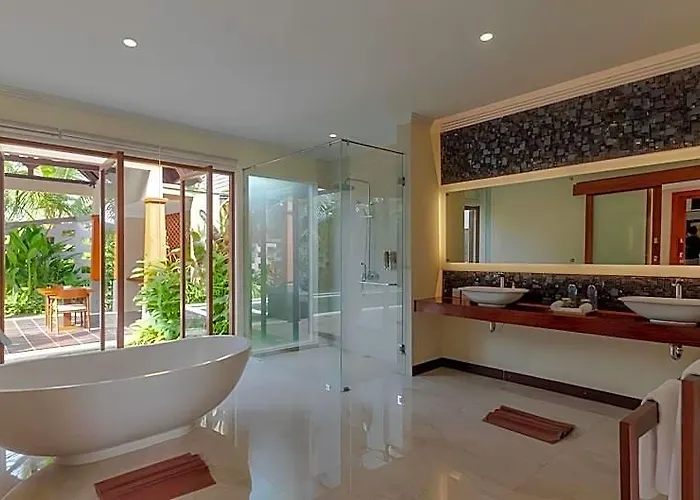 Villandra Lovina 4* Pemaron