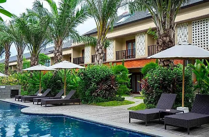Villandra Lovina 4* Pemaron